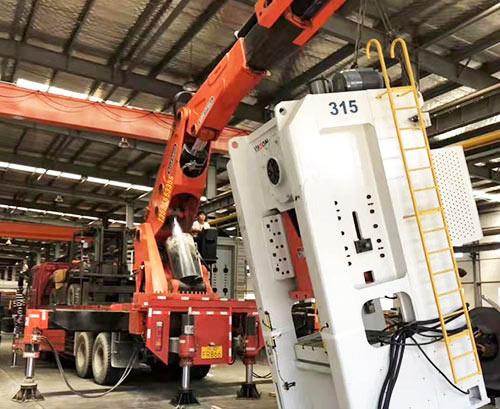 威宁提升工作效率，选择优质折臂吊租赁服务