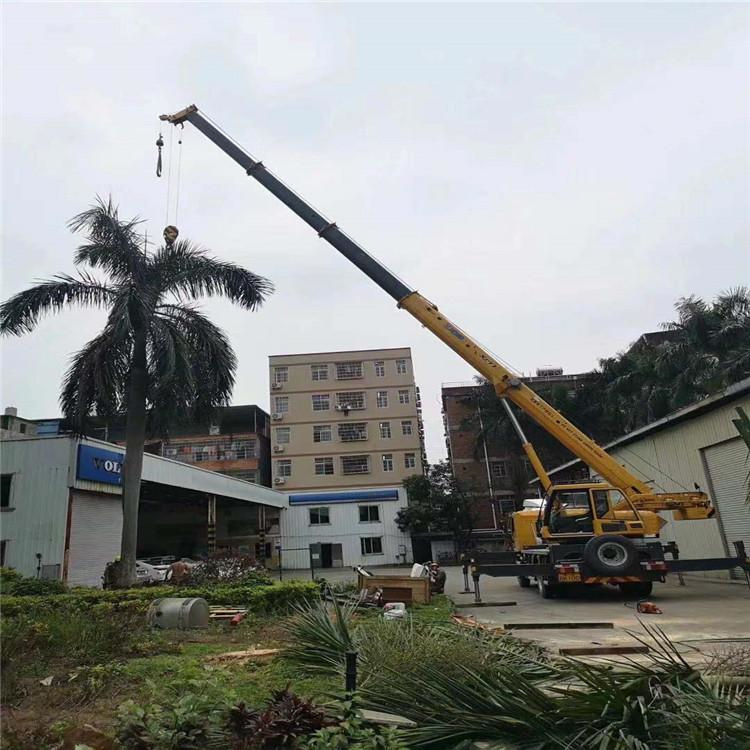 威宁12吨吊车出租一天的收费标准是什么