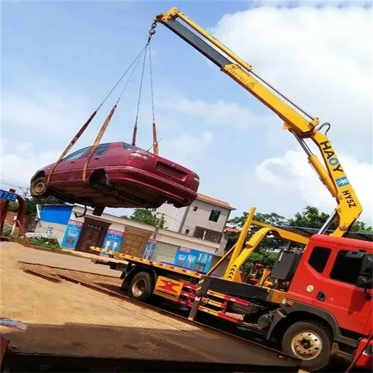 威宁吊车救援小汽车怎么吊